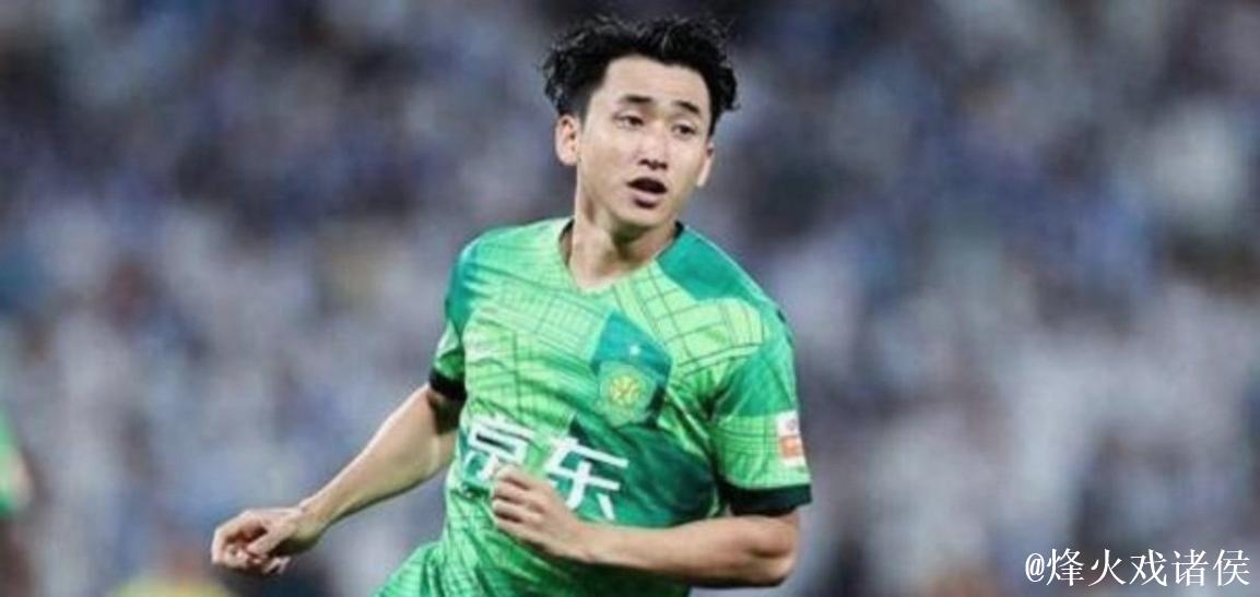 在足协杯决赛前夜，他亲手拆掉了自己的更衣柜，不是俱乐部通知，也不是媒体爆料，28岁的他亲自公布了转会决定，选择放弃安稳迎接新挑战